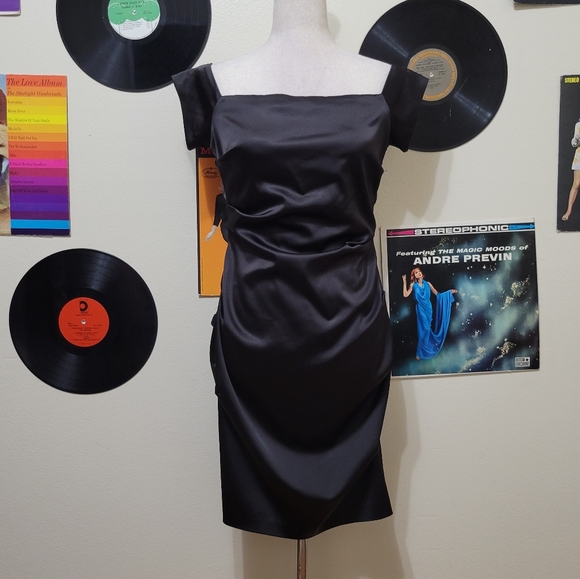 Betsy & Adam | 90s Ruched Off Shoulder Dress - Picture 1 of 8